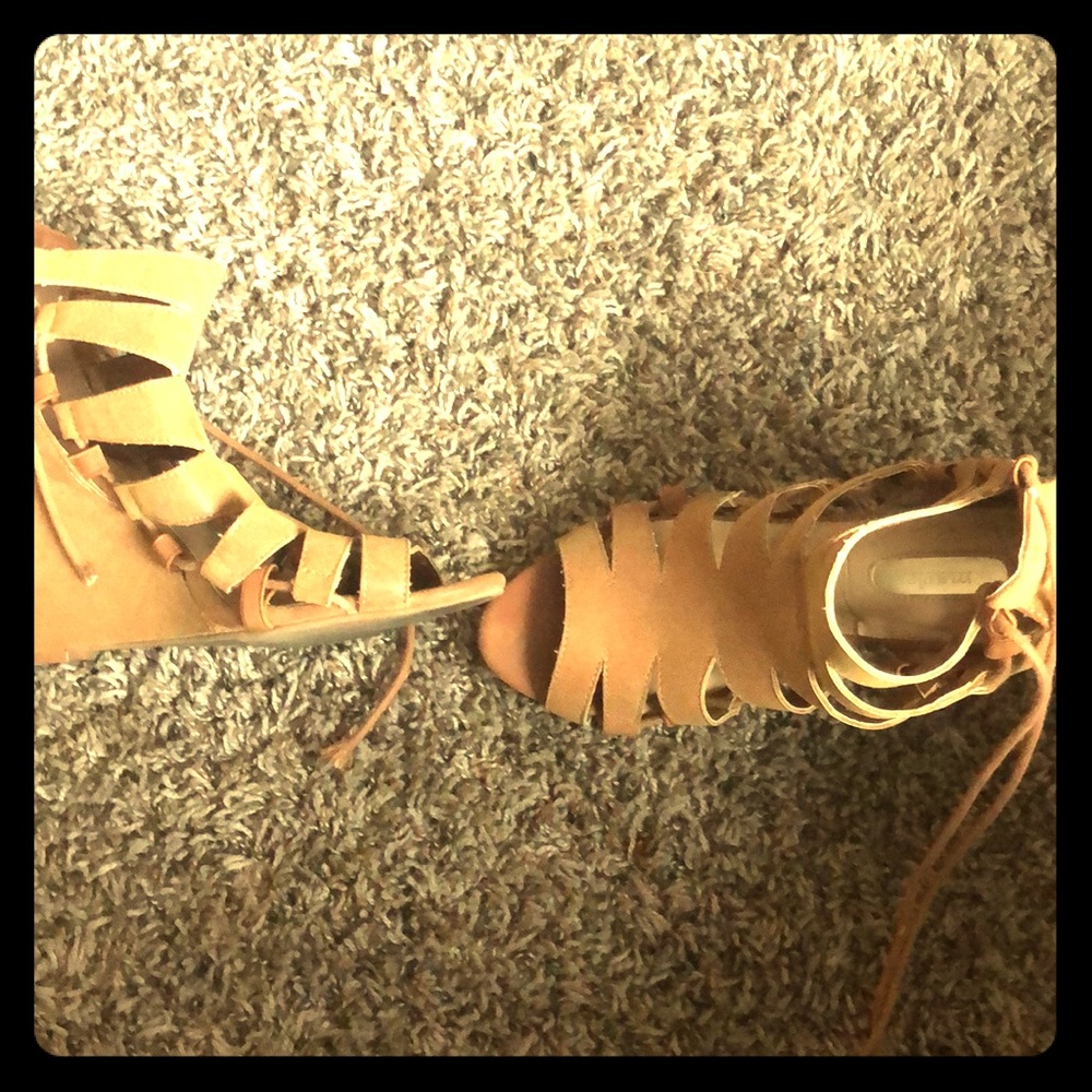 Women’s shoes